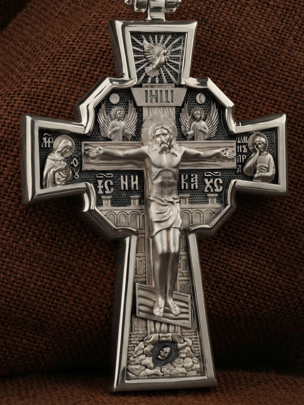 Крест из белого золота