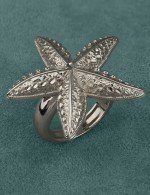 Кольцо из белого золота c рубином