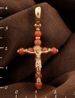 Крест из золота 585 пробы c кораллом