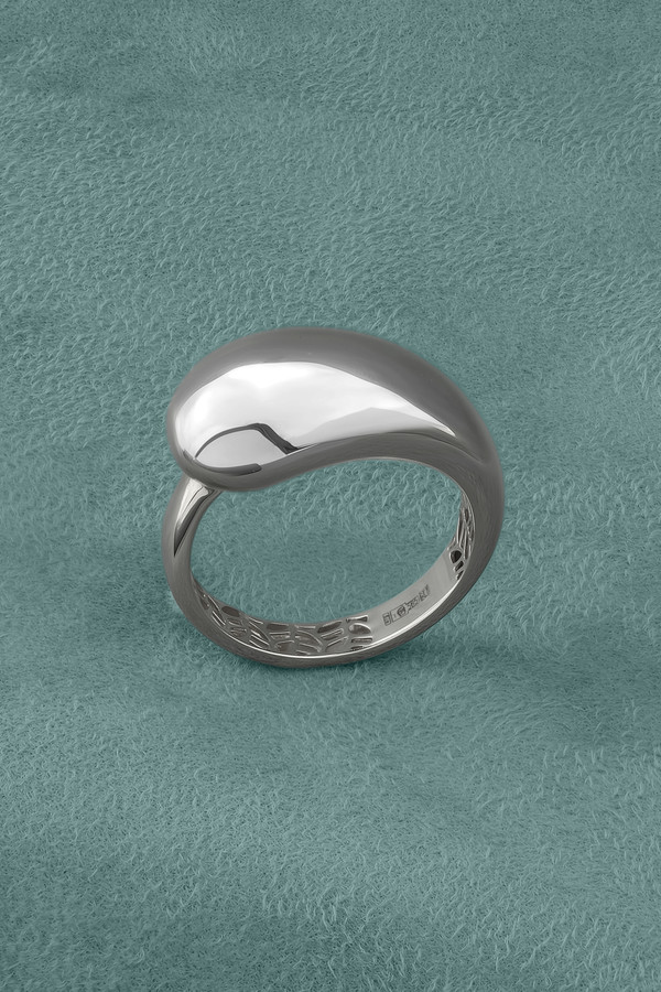 Кольцо из белого золота