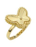 Кольцо из лимонного золота c рубином