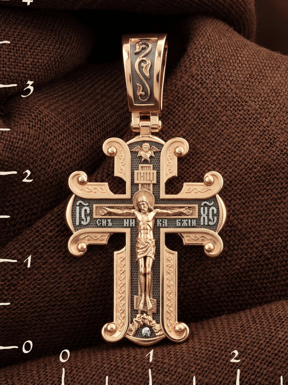 Крест из золота